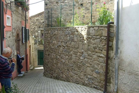 danni per infiltrazione dal fondo attiguo
