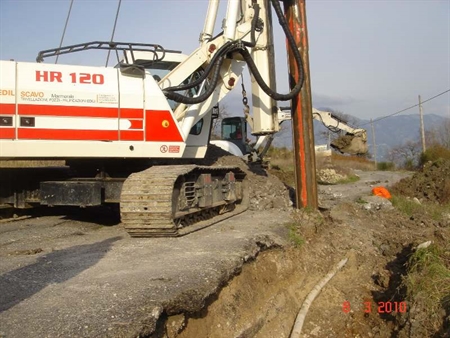 PERFORAZIONE CON TRIVELLA